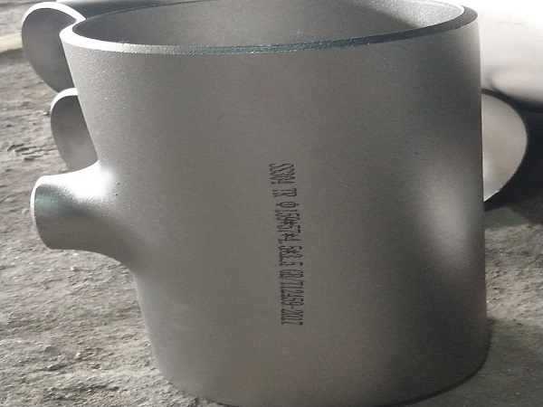 三通不鏽鋼管件液壓機膨脹生產工藝（yì）